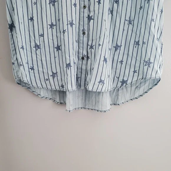 Jane + Delancey Blue Stars & Stripes Short Sleeve Button Down Top Size L - Picture 5 of 8